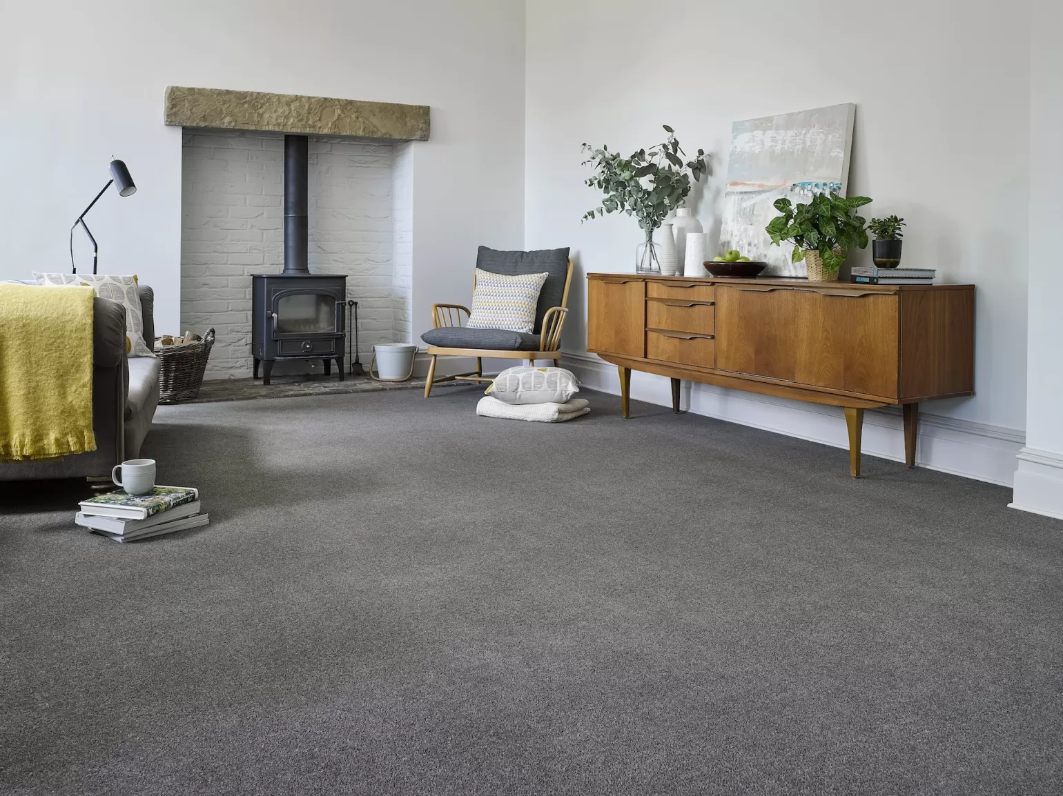 As an 80/20 wool mix, Burford Twist is a subtle heather range that comes in contemporary neutral shades. Available in both 4 and 5 metre widths.
